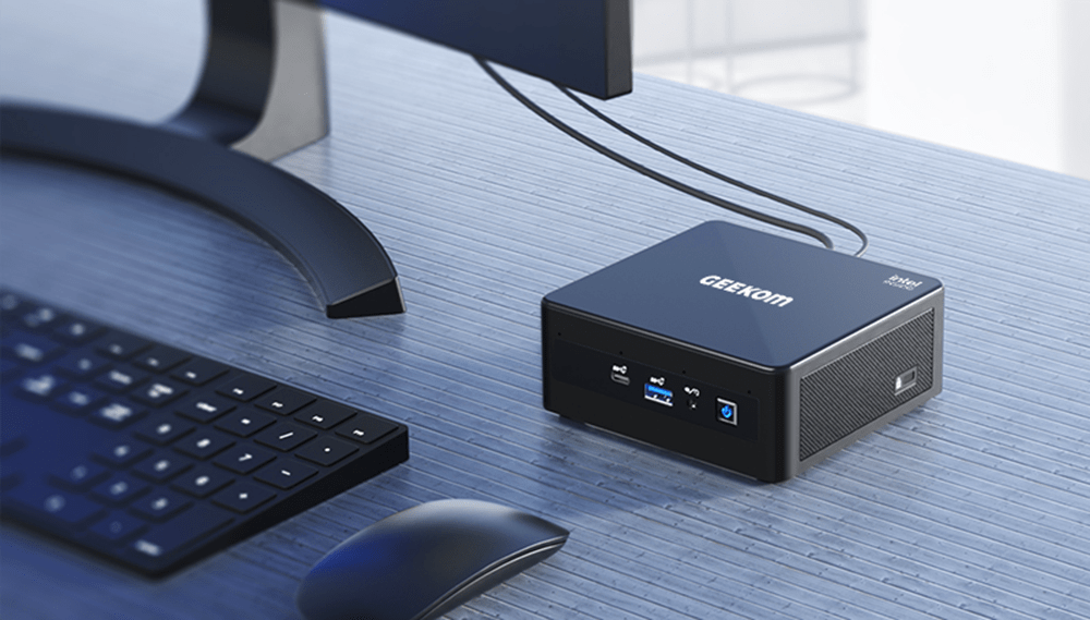 デスクトップよりも少し小さいミニ PC を探している場合、最初に思い浮かぶのは Intel NUC シリーズかもしれません。 NUC ミニ PC は非常に人気のあるデバイスですが、市場にはインテル NUC に匹敵する手頃な価格の PC があります。 Intel NUC に高額を払いたくない場合は、GEEKOM から代替品を購入することを検討できます。 GEEKOM は今年初めまでミニ PC 市場に参入していませんでしたが、最初のモデルである Mini IT8 は、強力な i5-8259U プロセッサ、ライセンスされた Windows 11 オペレーティング システム、そして非常に魅力的な価格で最近注目を集めています。