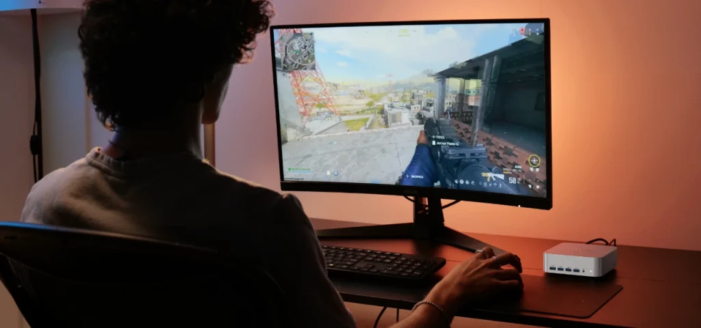 GEEKOM A8 ミニPC 2025エディションのゲーミング使用シーン